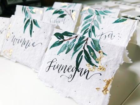 Create Elegant Place Cards Using Watercolor and Gold Flakes (Skillshare)