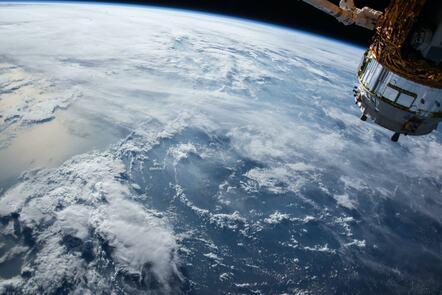 Observing Earth From Space (FutureLearn)